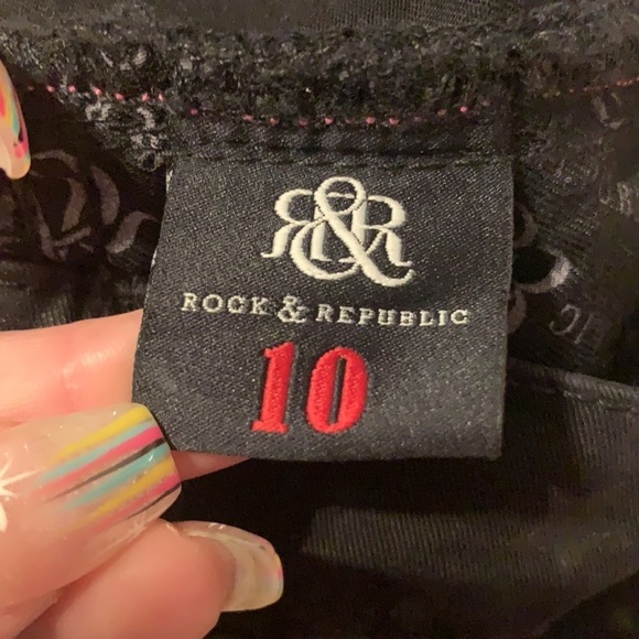 Rock Republic Lolita Shorts Black on Black Stars - Picture 7 of 7